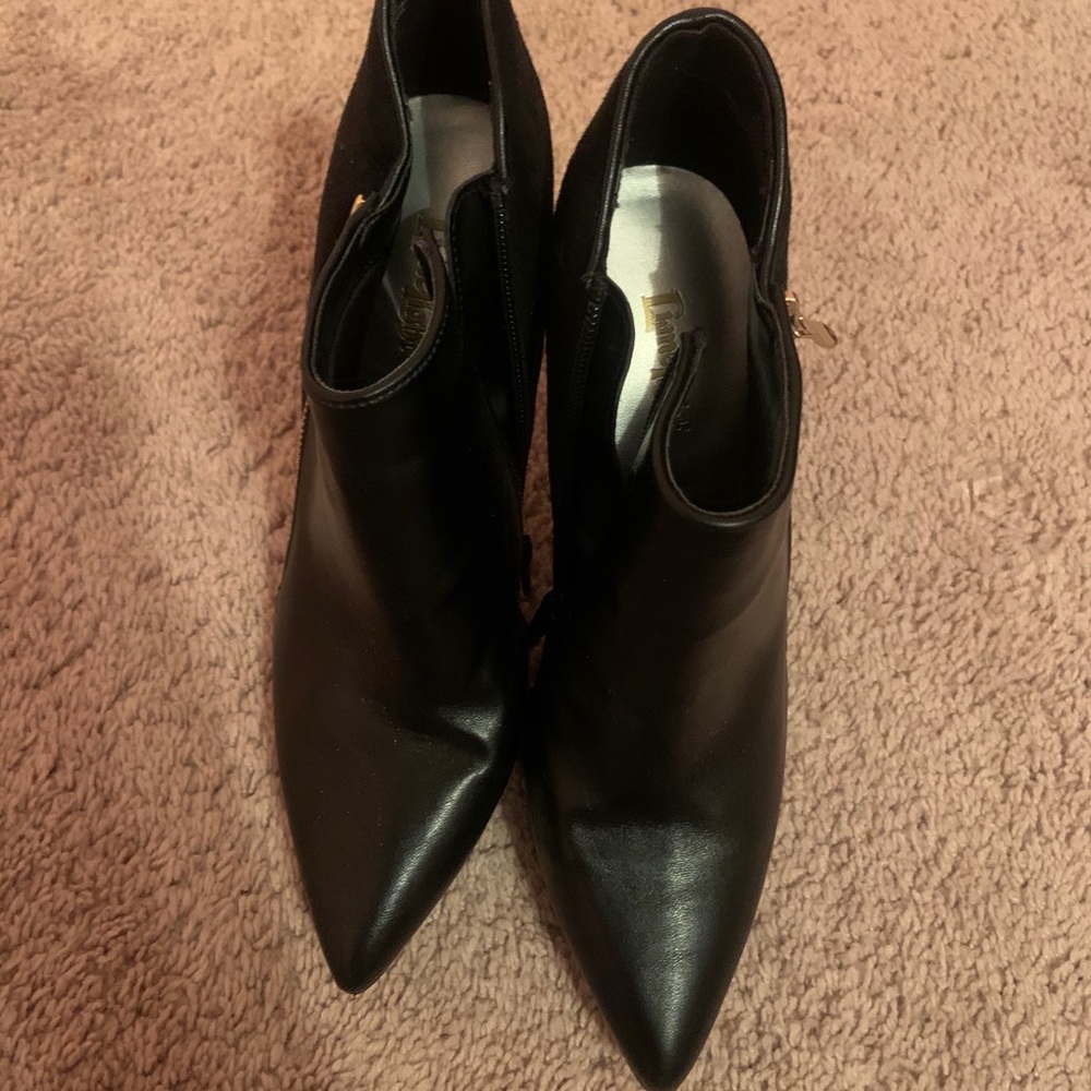 Heels - Picture 6 of 6